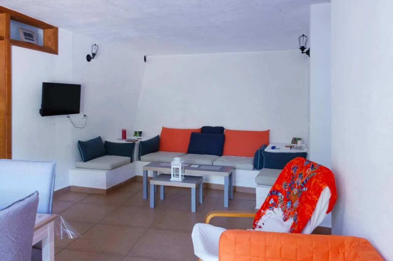 Apartments On An Organic Farm By The Coast, Frontera Holiday home